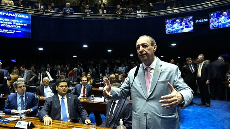 Omar Aziz é o único senador do Amazonas contrário ao impeachment de Alexandre de Moraes