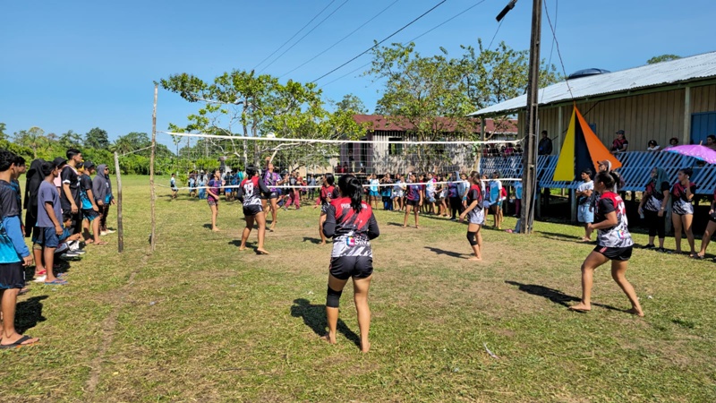 Finais dos jogos escolares do baixo Solimões movimentaram a comunidade Amazonino mendes em Coari