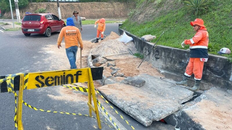 Prefeitura de Manaus recupera sistema de drenagem na avenida Torquato Tapajós