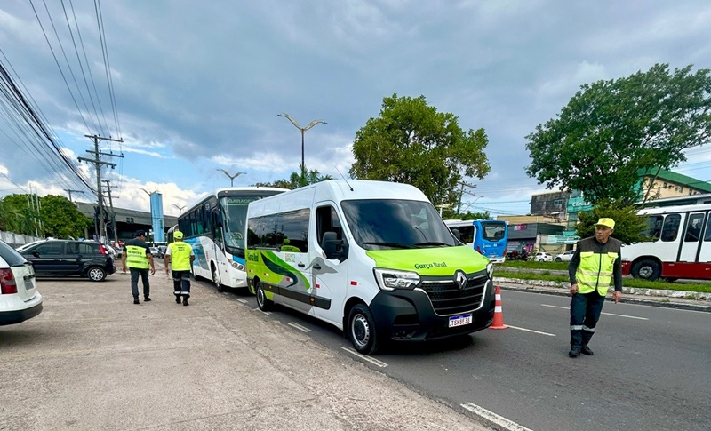 Prefeitura de Manaus realiza operação ‘Transporte Legal’ na zona Norte para reforçar a segurança dos passageiros
