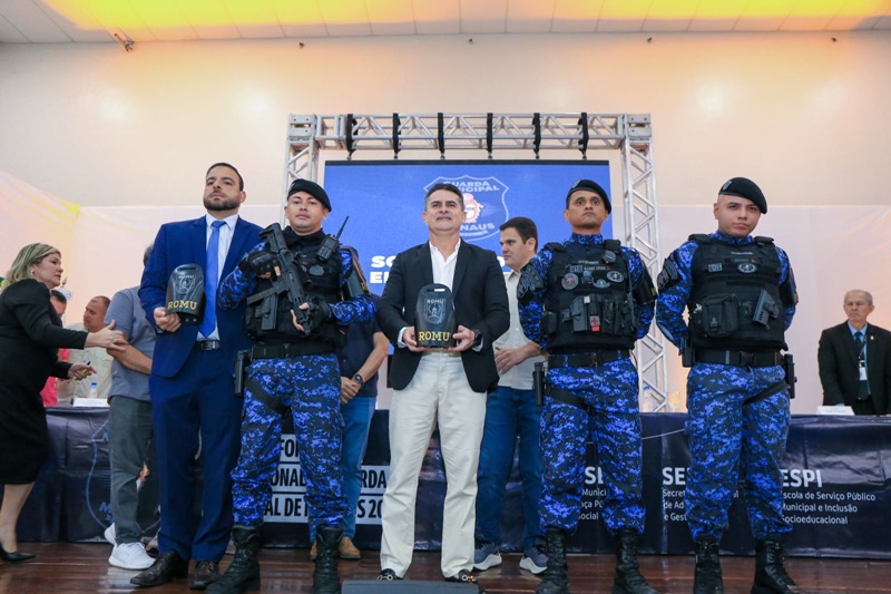 Prefeito David Almeida anuncia novo concurso e destaca fortalecimento da Guarda Municipal de Manaus