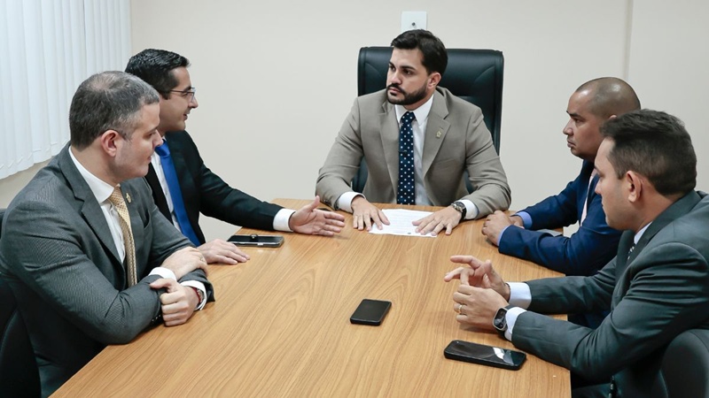 Como presidente da Frente Parlamentar em Defesa da BR-319, Janjão quer ampliar debate entre sociedade e poder público