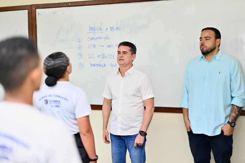 Prefeito David Almeida acompanha formação de novos guardas municipais e reforça compromisso com a segurança pública de Manaus