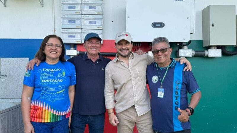 Capitão Alberto Neto inaugura sistema de energia solar em escolas de Humaitá