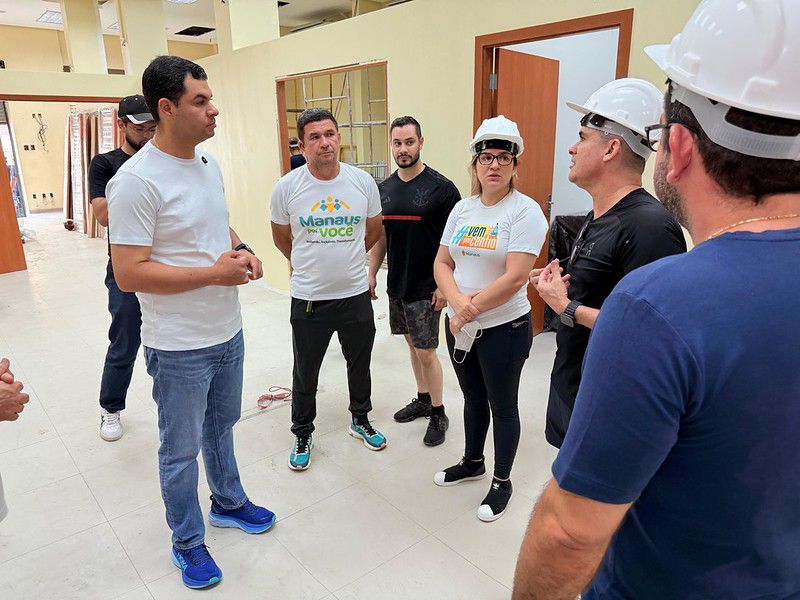 Saullo Vianna faz visita às obras do Centro Pop e da Casa de Passagem