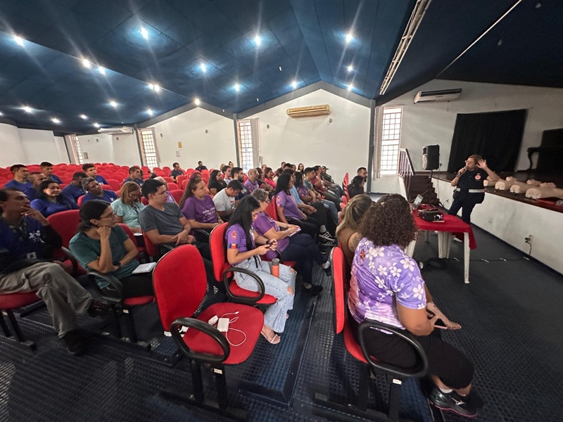 Prefeitura de Manaus capacita servidores do Parque Municipal do Idoso em primeiros socorros