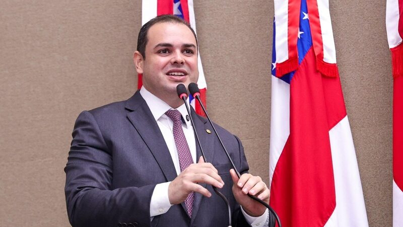 Roberto Cidade propõe programa para garantir água potável aos amazonenses em escolas públicas