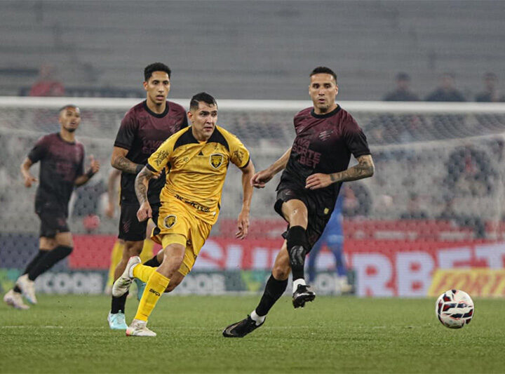 Amazonas FC perde para o Athletico-PR e segue na zona de rebaixamento da Série B