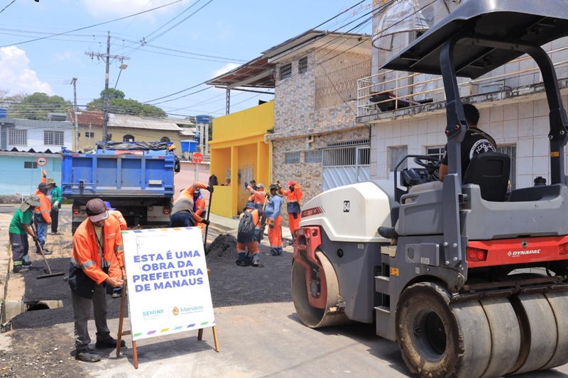 Prefeitura finaliza obras de infraestrutura na rua Gersoney dos Santos, no bairro Parque 10 de Novembro