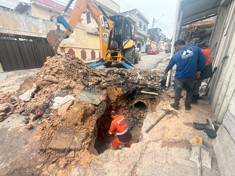 Prefeitura de Manaus recupera galeria de drenagem no bairro Praça 14 de Janeiro