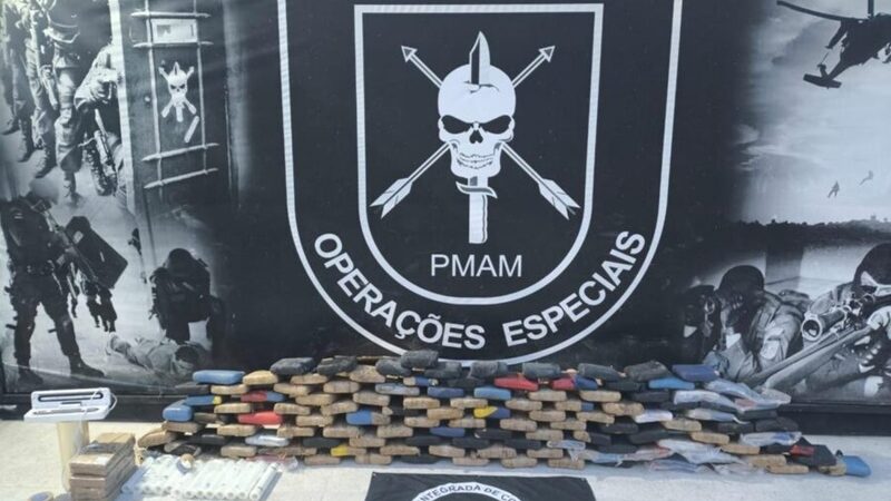 PM e PF apreendem 146,1 kg de maconha skunk em Flores e São Jorge, avaliada em R$ 2,9 milhões