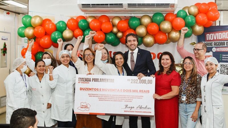 Deputado Thiago Abrahim é homenageado pelo Hemoam por emenda que garante tecnologia inédita na triagem de doadores