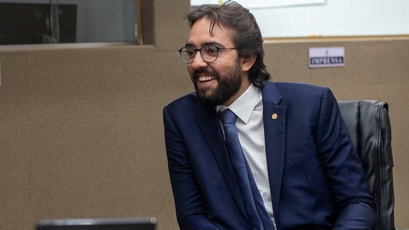 Deputado Thiago Abrahim apresenta projeto para modernizar sistemas públicos e estimular empreendedorismo digital no AM