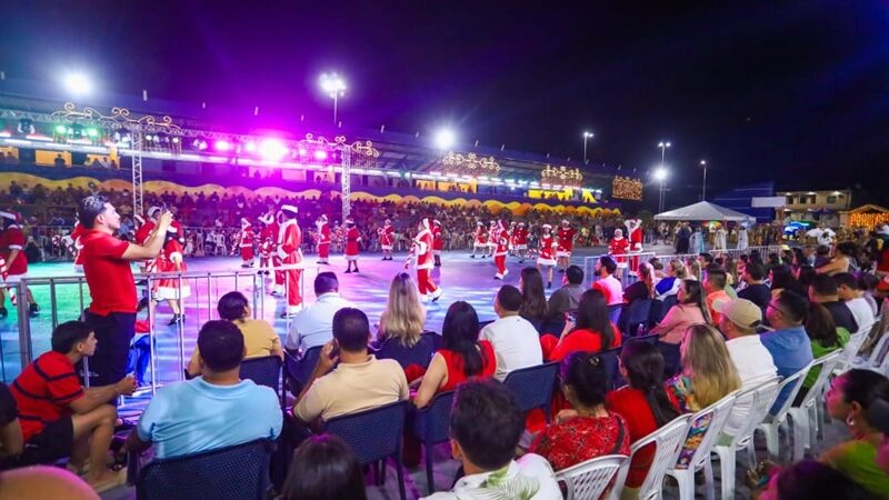 Coari estreia Parada Natalina e transforma a cidade em um espetáculo de arte e tradição