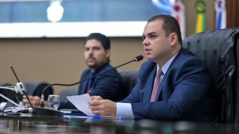 Presidente Roberto Cidade destaca transparência e dever cumprido com divulgação do resultado do concurso da Assembleia